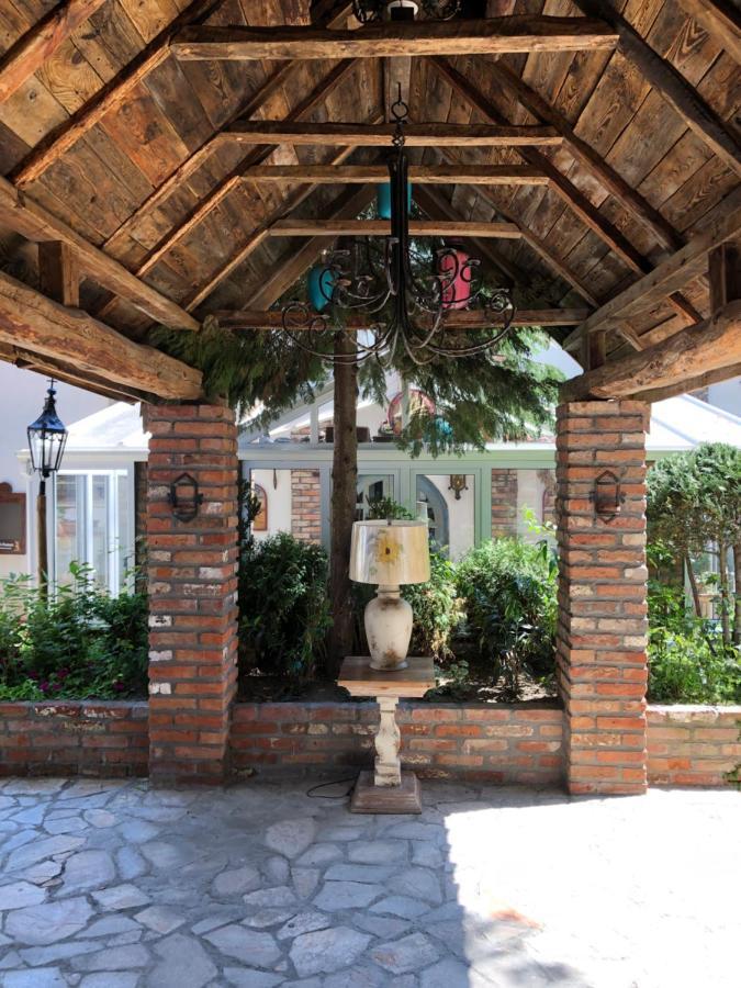 شتشيتسين Paul'S Fantasia Boutique Suites المظهر الخارجي الصورة