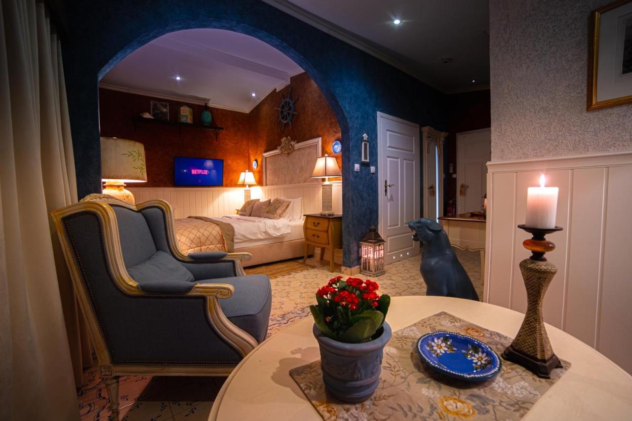 شتشيتسين Paul'S Fantasia Boutique Suites المظهر الخارجي الصورة
