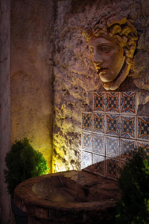 شتشيتسين Paul'S Fantasia Boutique Suites المظهر الخارجي الصورة