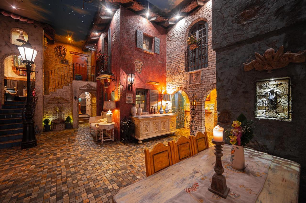 شتشيتسين Paul'S Fantasia Boutique Suites المظهر الخارجي الصورة