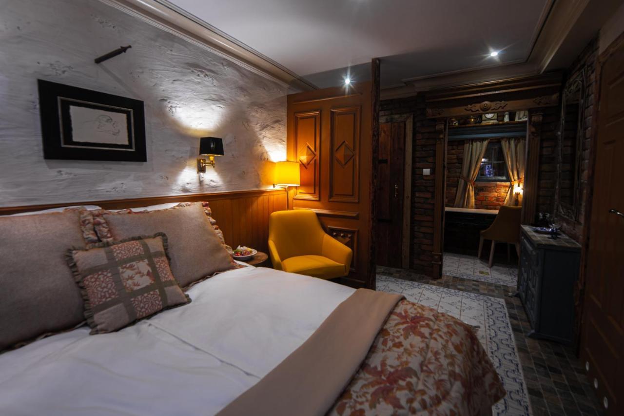 شتشيتسين Paul'S Fantasia Boutique Suites المظهر الخارجي الصورة