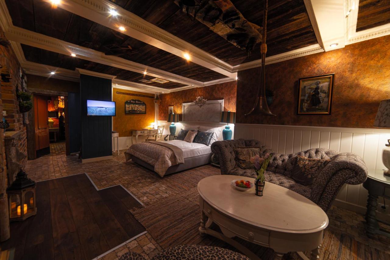 شتشيتسين Paul'S Fantasia Boutique Suites المظهر الخارجي الصورة