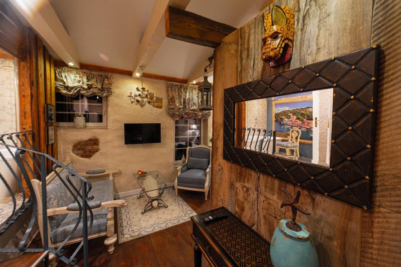 شتشيتسين Paul'S Fantasia Boutique Suites المظهر الخارجي الصورة