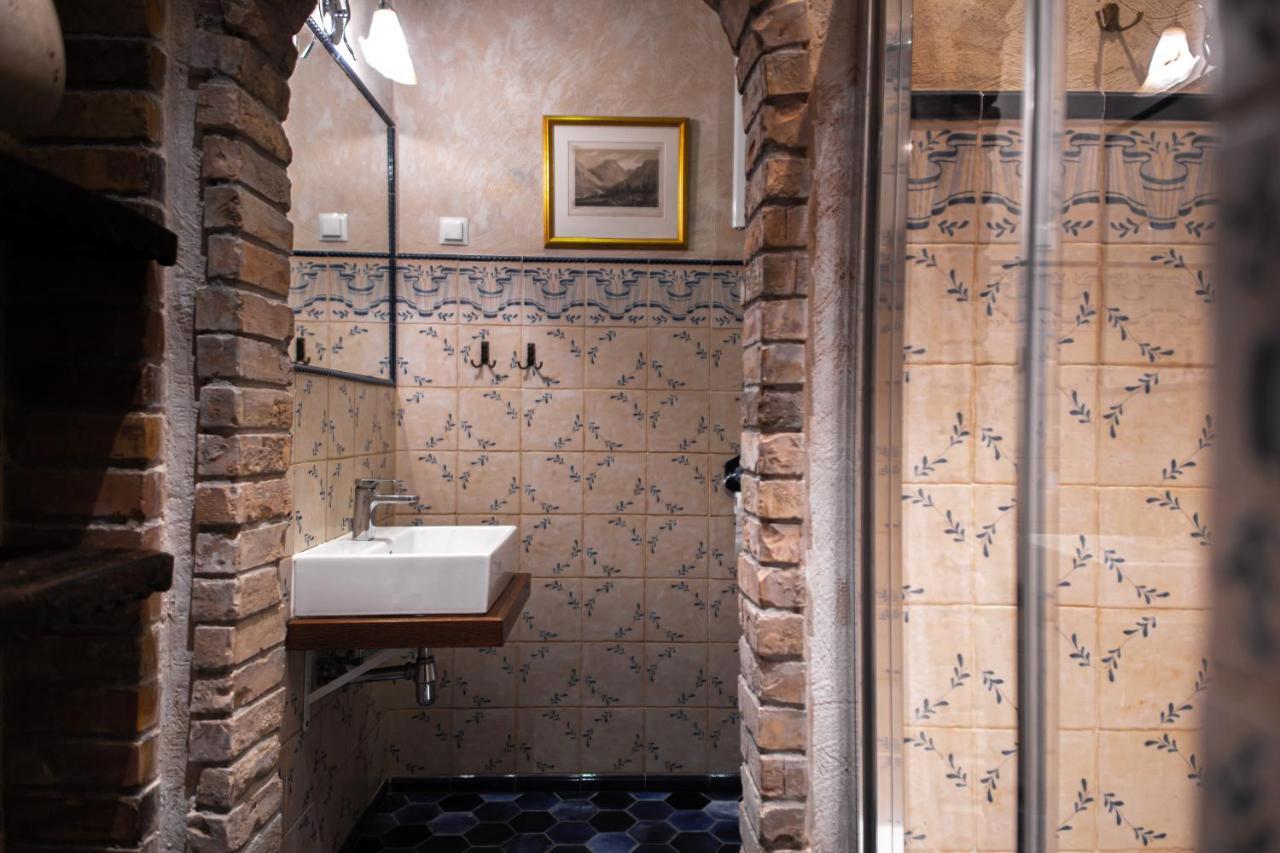 شتشيتسين Paul'S Fantasia Boutique Suites المظهر الخارجي الصورة